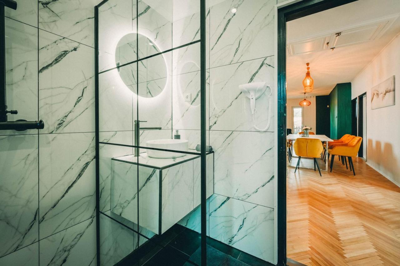 D6 Apartments Шиофок Экстерьер фото
