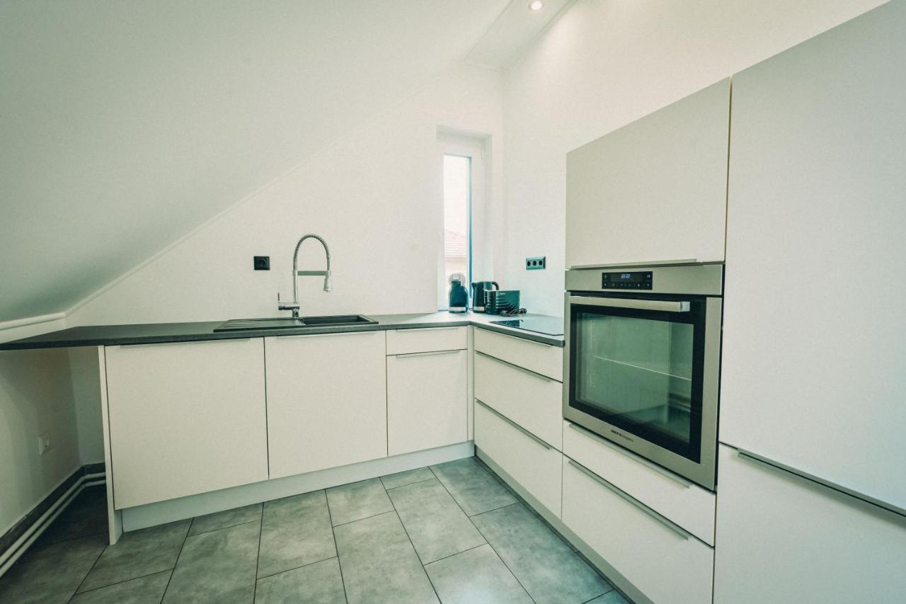 D6 Apartments Шиофок Экстерьер фото