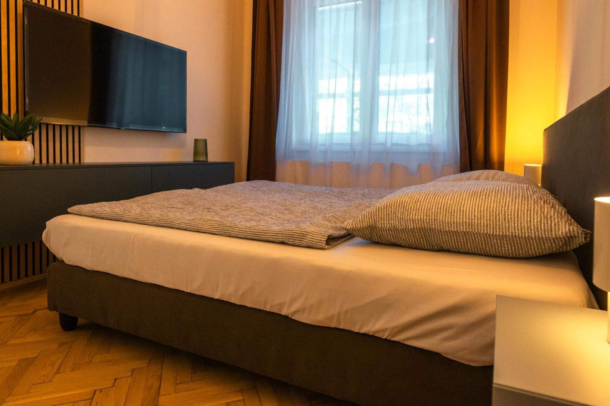 D6 Apartments Шиофок Экстерьер фото